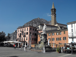 Piazza Mario Cermenati - Лекко